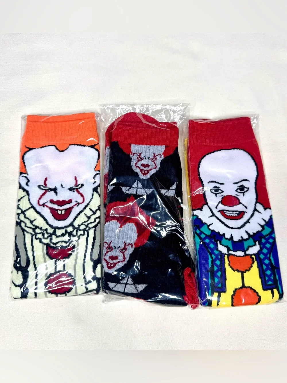 3 Pairs of IT Penneywise socks